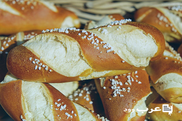تفسير اعطاء الخبز في المنام للعزباء